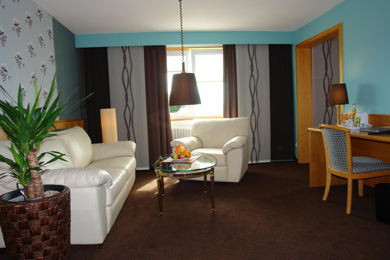 Resorthotel Park-Hill Loßburg エクステリア 写真